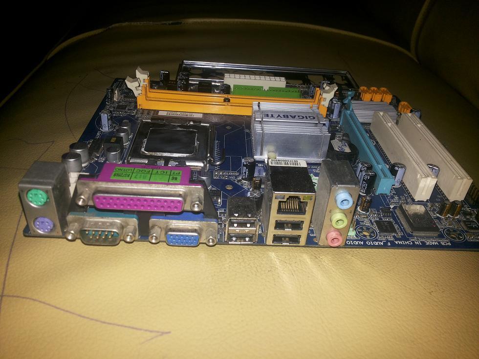 Paketan Gigabyte G31 + Dualcore (Murmer)