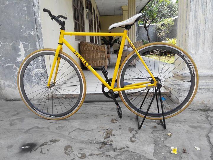 frame fixie soloist 77