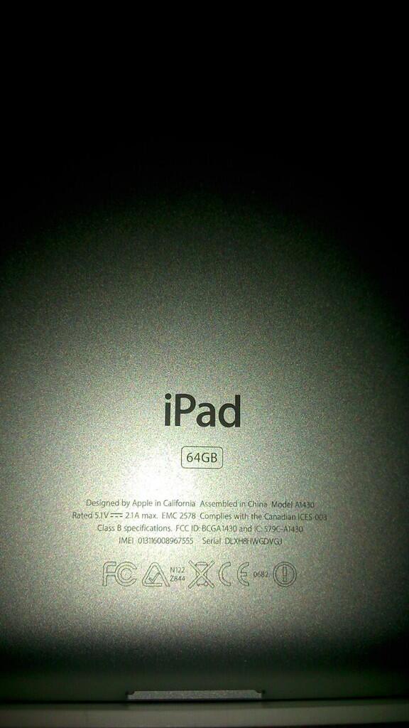 Ipad 3 64gb Cellular 3g / 4g + Wifi Black Lengkap Mulus Ada Bonusnya