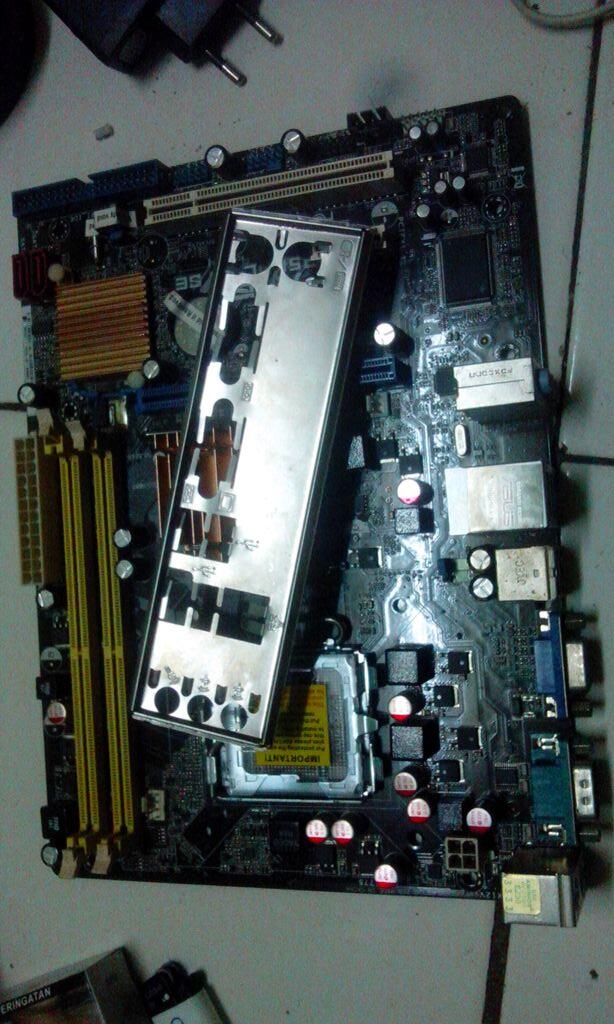 ASUS P5KPL-AM SE kondisi ok
