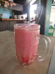 mengapa minuman ini di kasih nama soda gembira ?