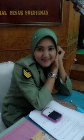 Salah satu wanita cantik yang dimiliki TNI atau Tentara Kita