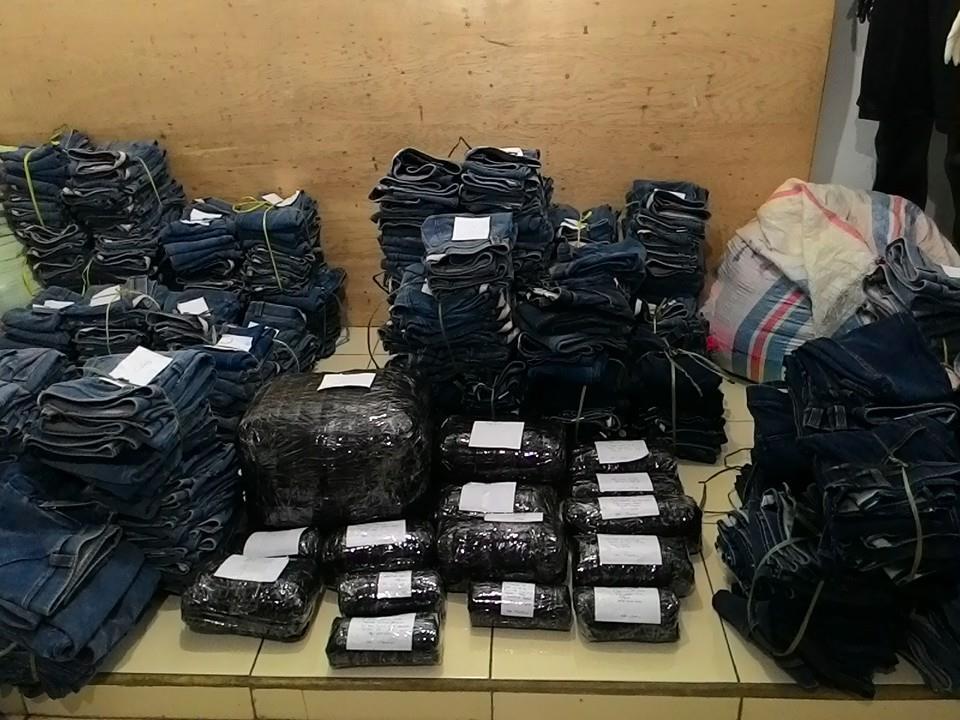 Polo+Hoodie American Eagle,Jegging Freddy,Celana Panjang GAP,Kaos Under Armour Ori