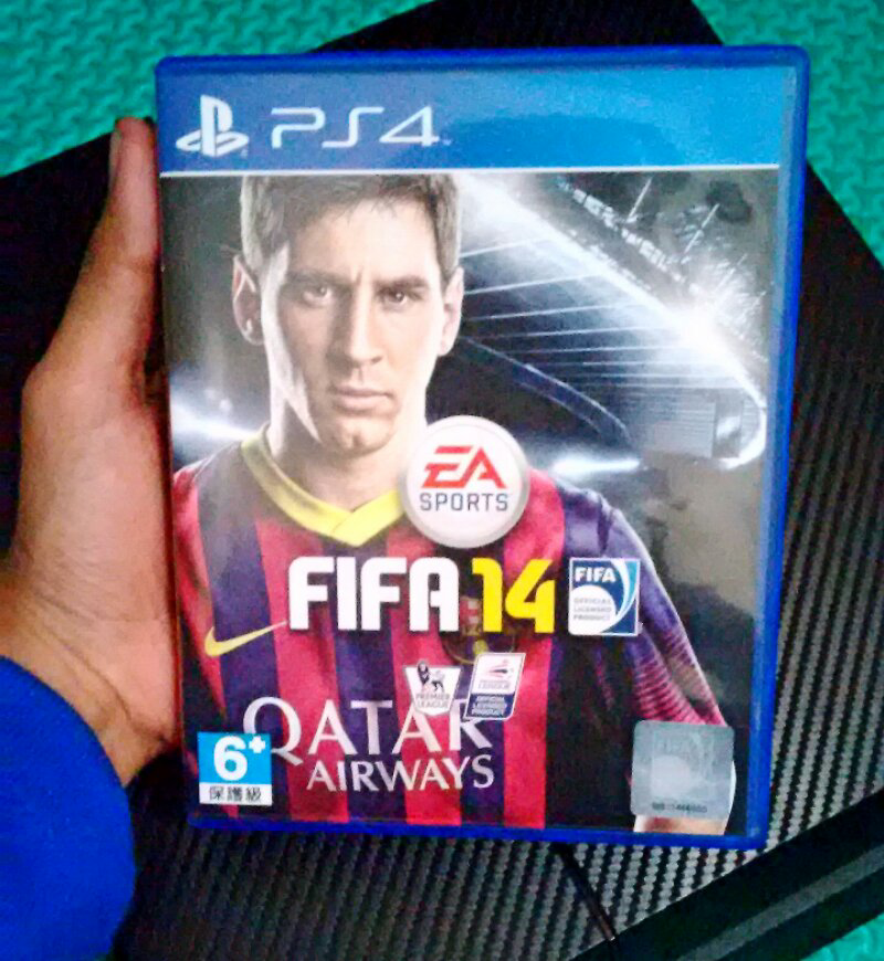 jual game ps4,full step satria fu dan sepatu futsal
