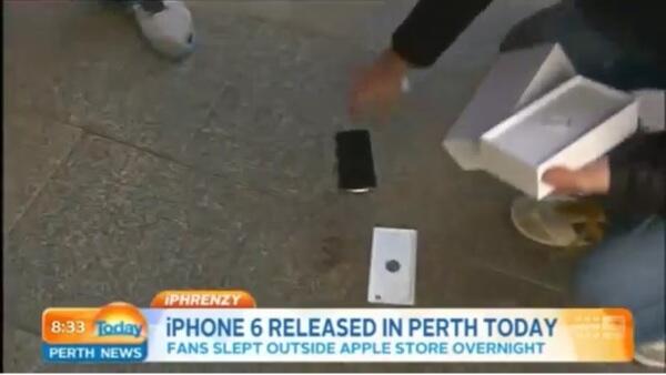 Iphone 6 pertama yg laku di perth,ngakak gan!!