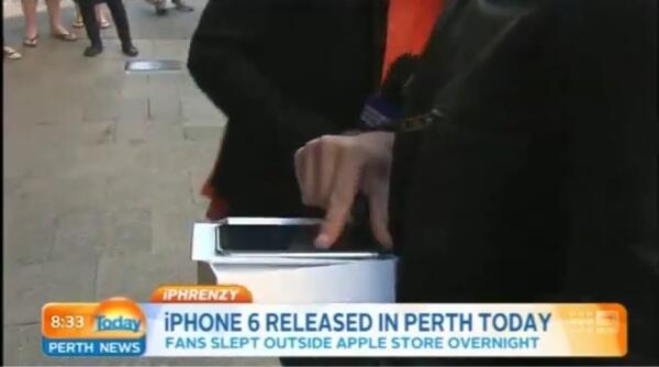 Iphone 6 pertama yg laku di perth,ngakak gan!!