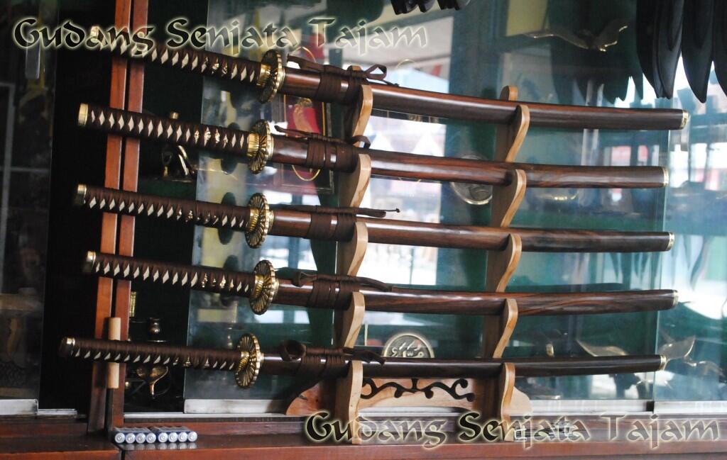 WTS Berbagai Macam Pedang / Katana