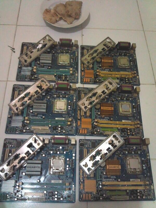 paketan intel core2duo e7500+gigabyte G31 (6biji)