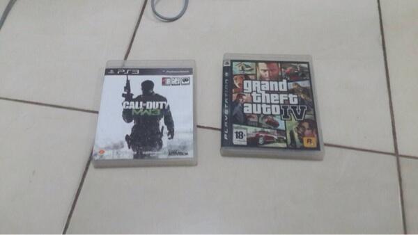 Di jual kaset gta v dan cod 3 ps 3