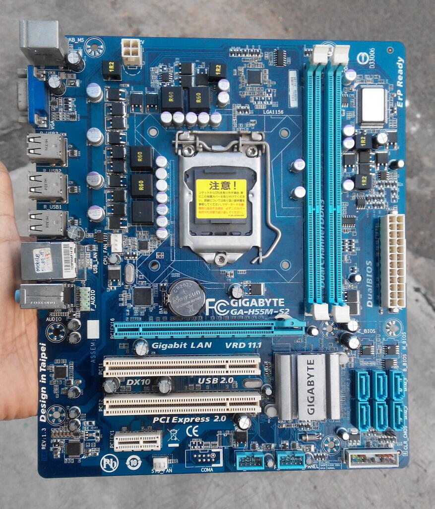 GIGABYTE H55 SOCKET 1156 YG BUTUH MASUK