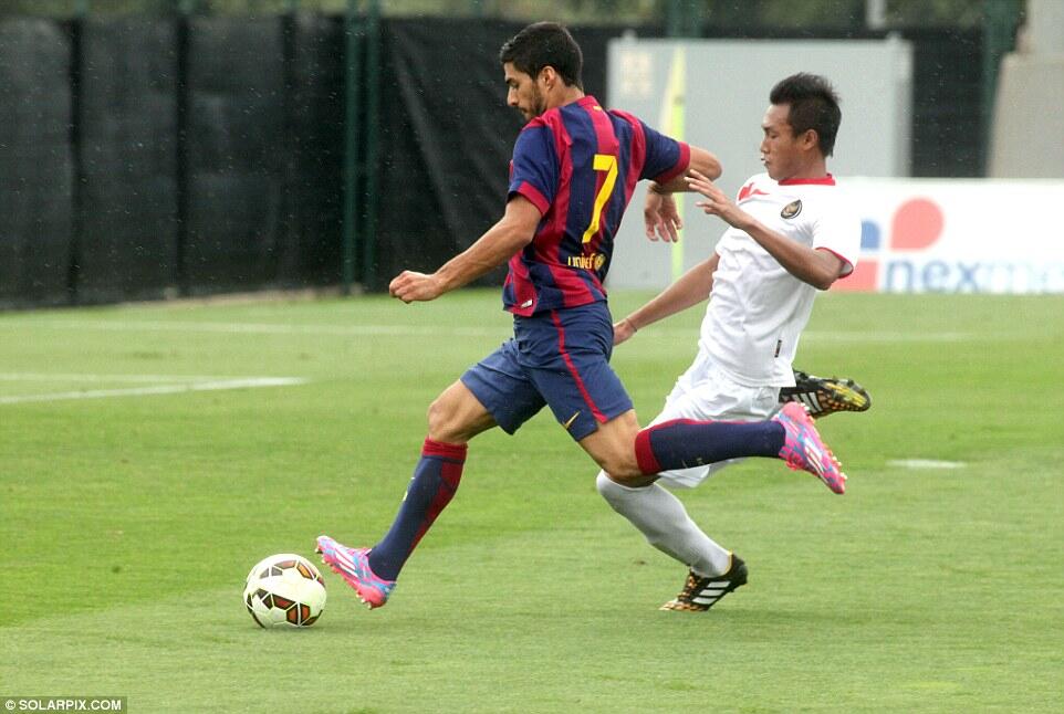 Goal Pertama Luis Suarez Untuk Barcelona tercipta di gawang Timnas U19