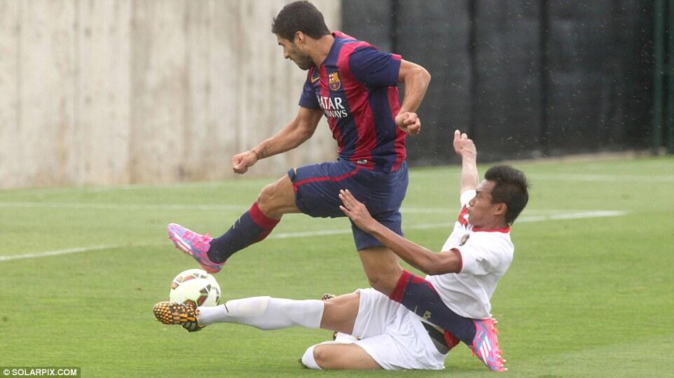 Goal Pertama Luis Suarez Untuk Barcelona tercipta di gawang Timnas U19