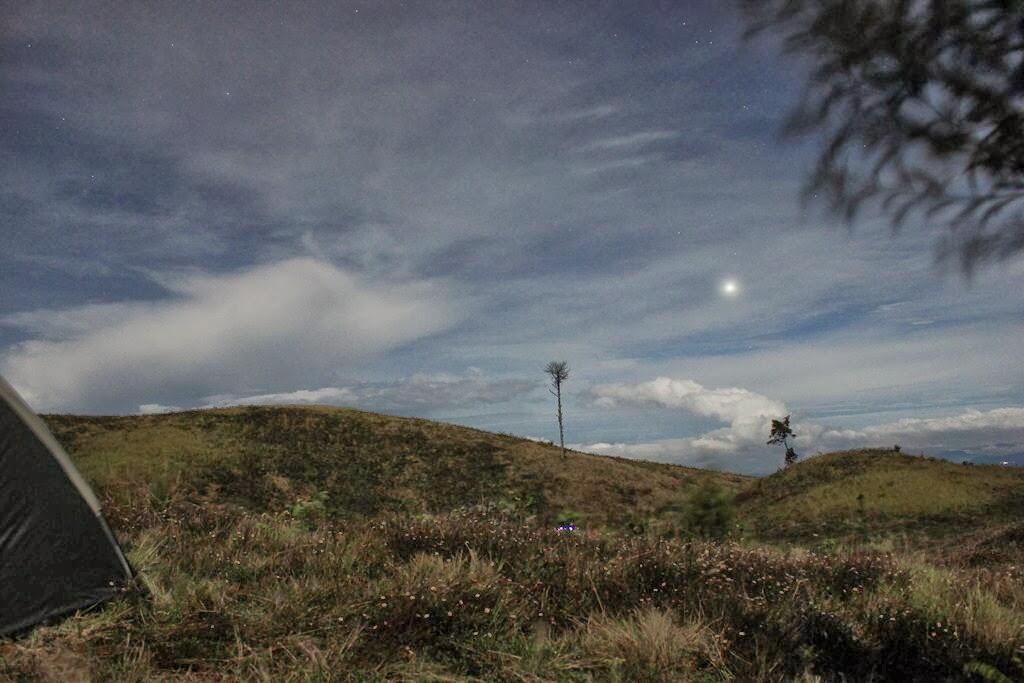 &#91;CATPER&#93; #LATEPOST Bukit Teletubies Gunung Prau 16-17 November 2013