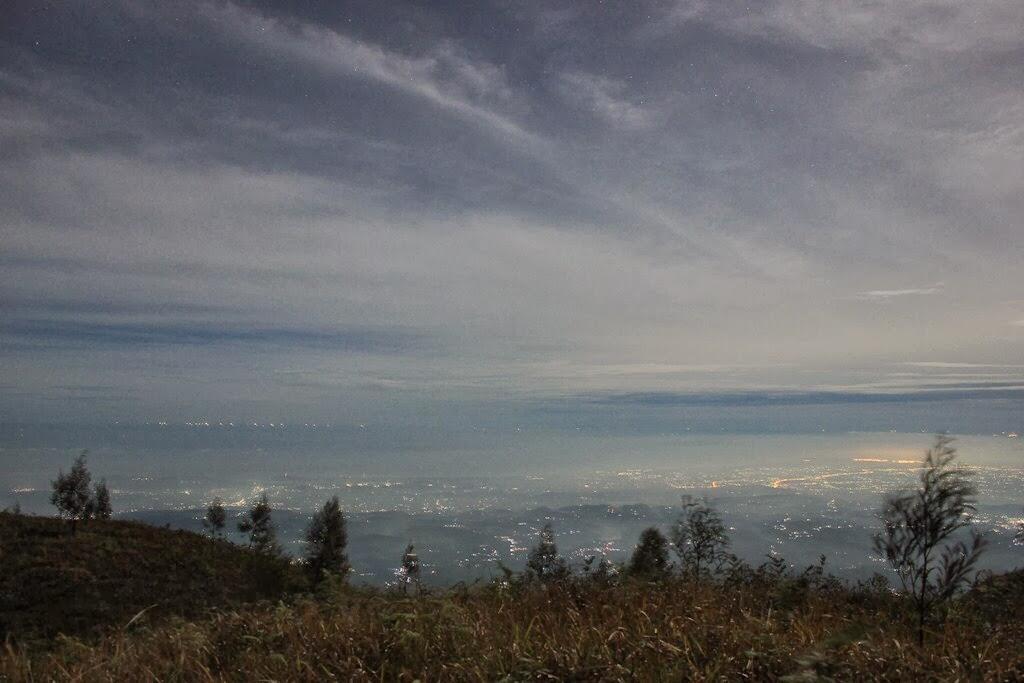 &#91;CATPER&#93; #LATEPOST Bukit Teletubies Gunung Prau 16-17 November 2013