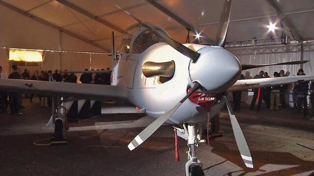 &#91;PIC&#93; Embraer &amp; SNC Roll Out A-29 'Super Tucano' Rakitan Amerika