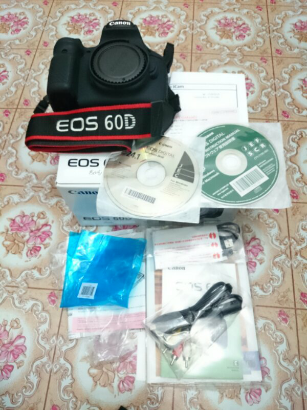 Jual Santai.. Canon eos 60d fullset mulllusss garansi panjanggg, bonus banyaakk