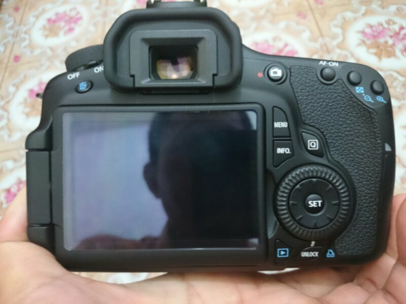Jual Santai.. Canon eos 60d fullset mulllusss garansi panjanggg, bonus banyaakk