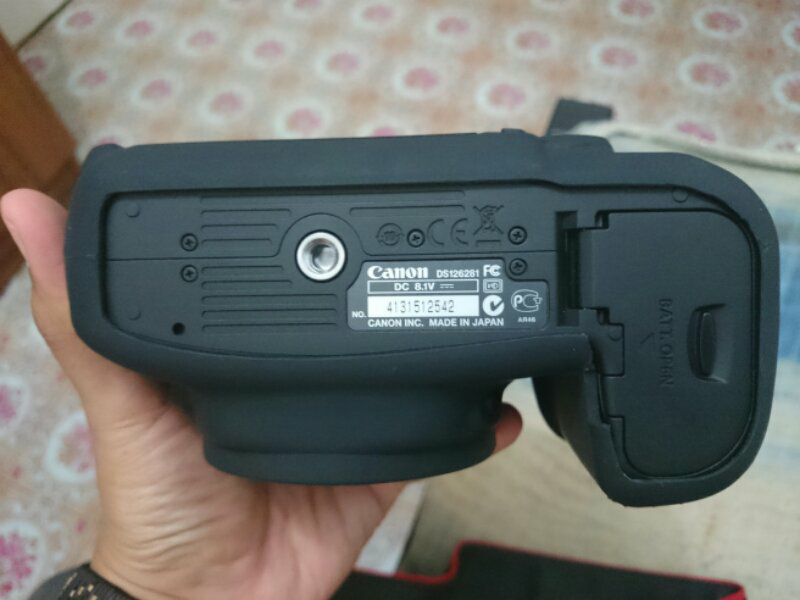 Jual Santai.. Canon eos 60d fullset mulllusss garansi panjanggg, bonus banyaakk