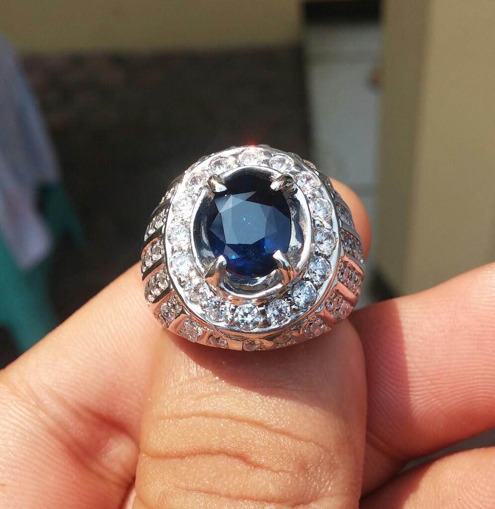Royal BlueSapphire