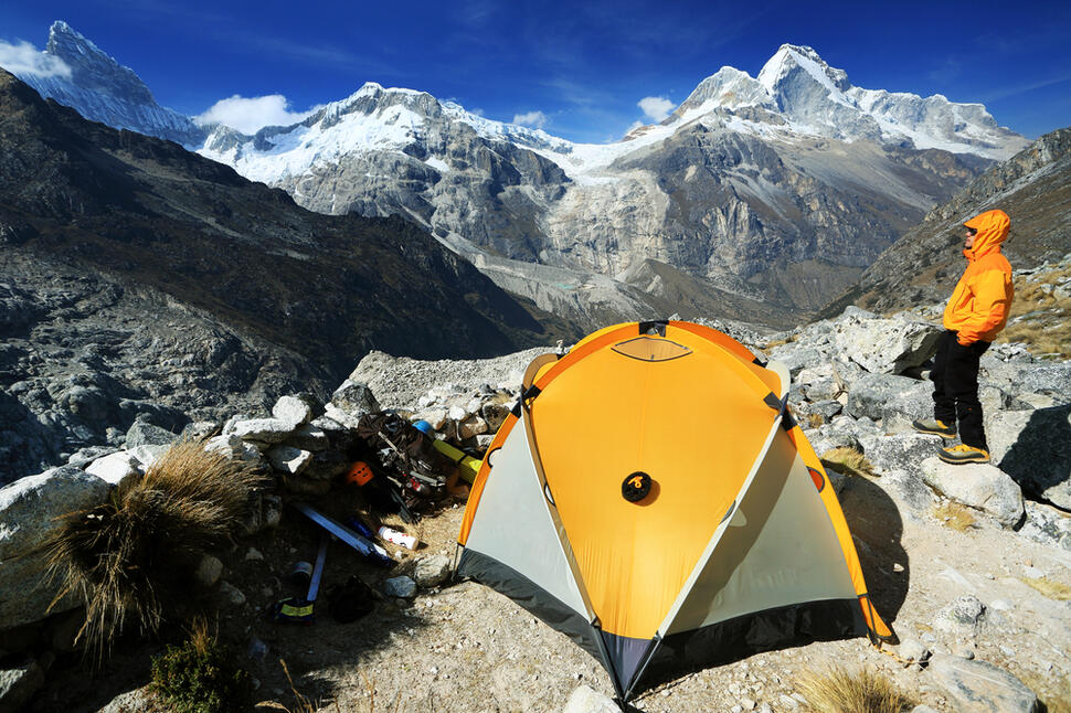 INI GAN TEMPAT YANG KEREN UNTUK MENDIRIKAN TENDA ALIAS BERKEMAH