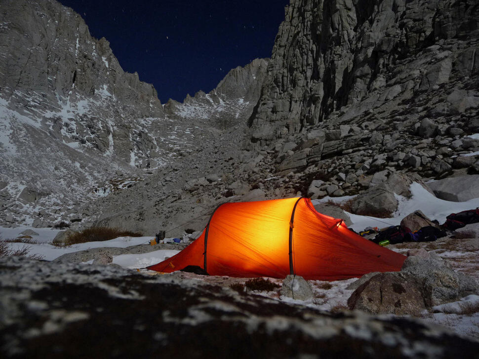 INI GAN TEMPAT YANG KEREN UNTUK MENDIRIKAN TENDA ALIAS BERKEMAH