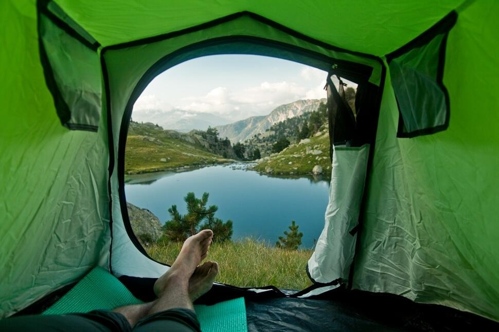 INI GAN TEMPAT YANG KEREN UNTUK MENDIRIKAN TENDA ALIAS BERKEMAH