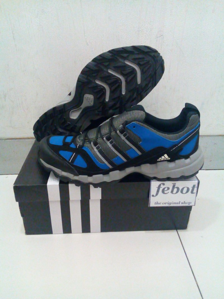 ADIDAS AX 1 TR