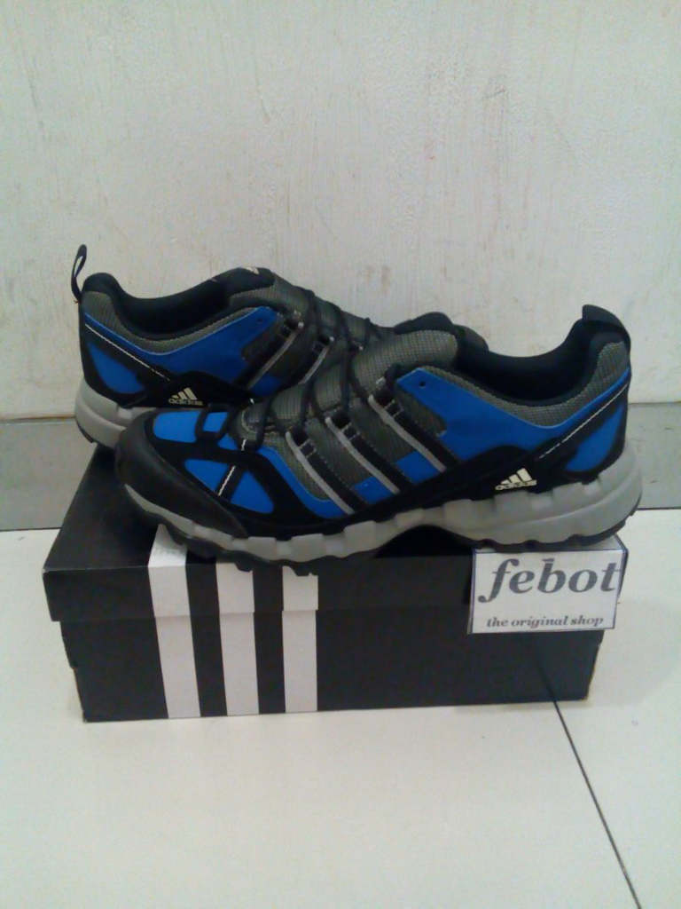 ADIDAS AX 1 TR
