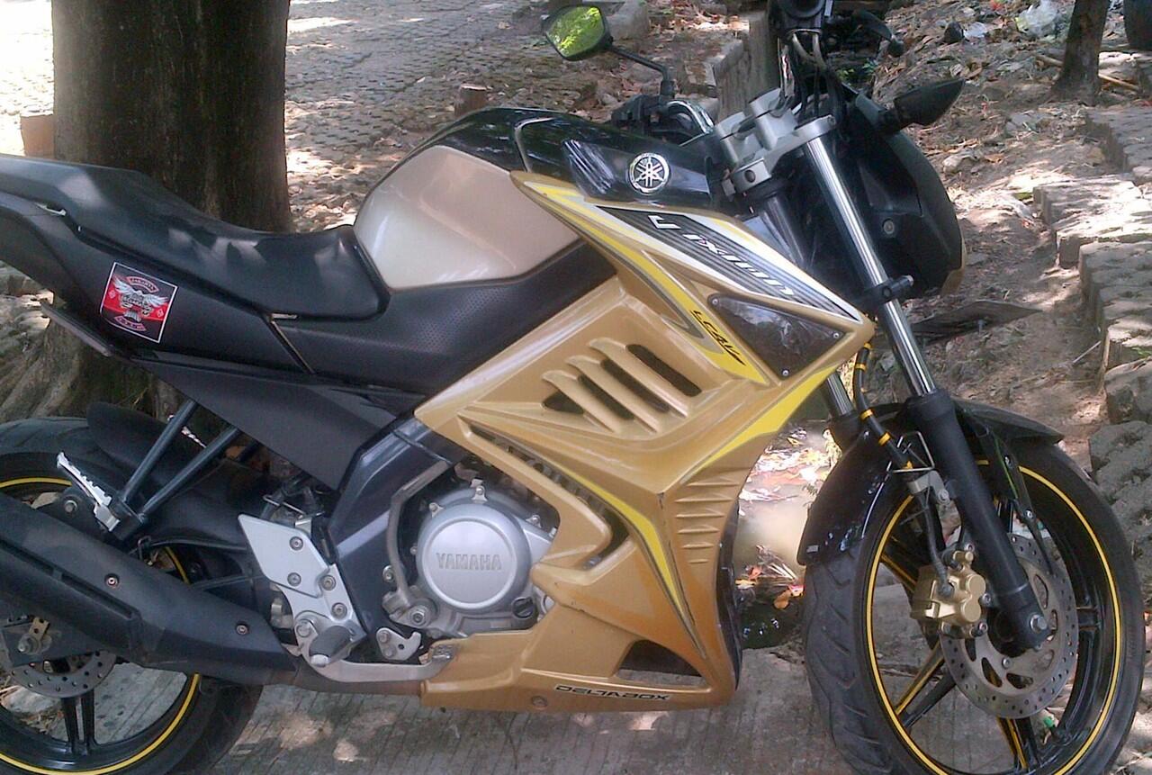 Terjual Aksesoris New Vixion Half Fairing Cover Mesin 