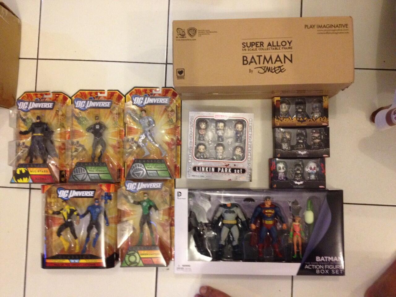 Jualan macam2 ex-kolpri: Lego, HT, SCM, US figur, SIC Garo, dll. SIlakan masuk gan...