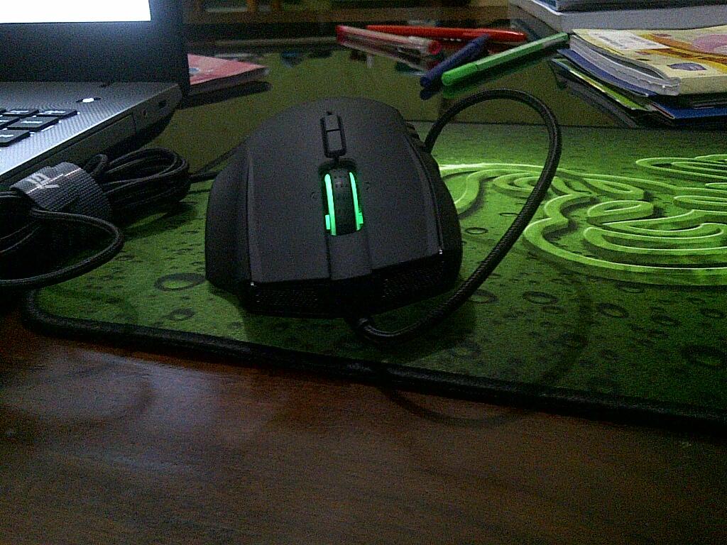 &#91;review&#93;Mouse Razer NAGA 2014 MMO/RTS 