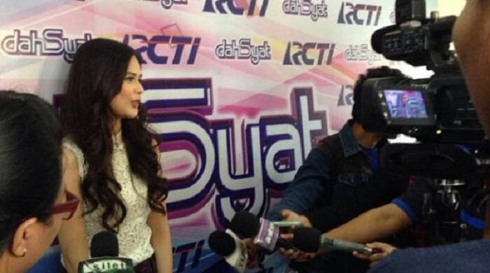 Bintang Tamu Dahsyat Cut Meyriska, Billy Syahputra Terkejut