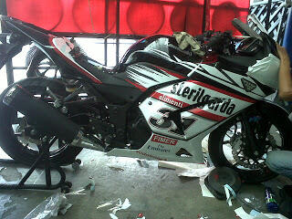 Lomba Modifikasi Motor Dengan Teknik Wrapping