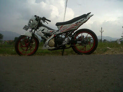 Lomba Modifikasi Motor Dengan Teknik Wrapping