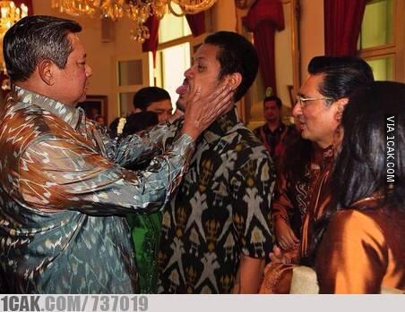&#91;HoT&#93; Innalillahi SBY di ledek depan wajahnya (with Pics)