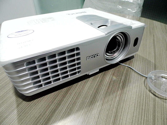 Unboxing BenQ Home Video Projector W1080ST FULL HD