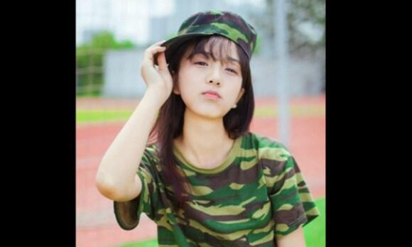 Kecantikan Tentara Wanita China Bikin Pria Jatuh Cinta
