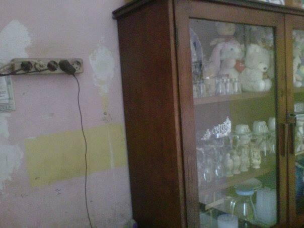 Dijual, Lemari/bufet jati tua antik 1938