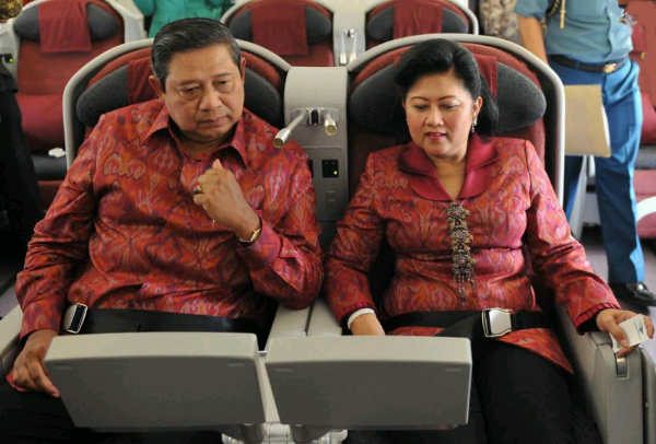 Pergumulan Batin Para Pramugari, Si Awak Kabin yang Cantik