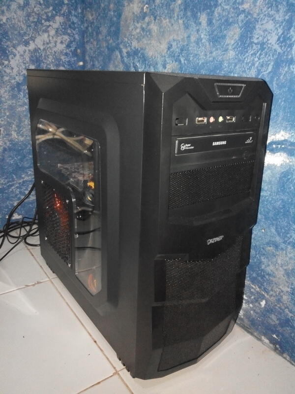 &#91;Mini Review&#93; - Case Dazumba D-Vito 681