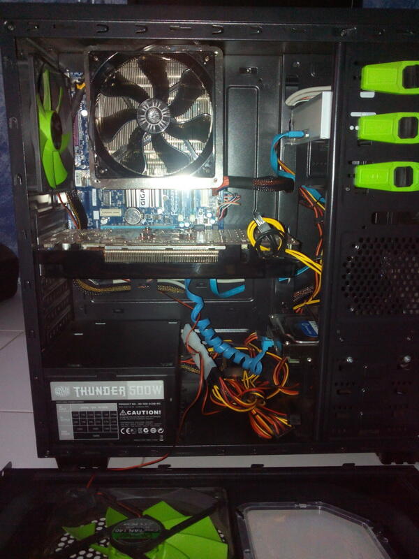 &#91;Mini Review&#93; - Case Dazumba D-Vito 681