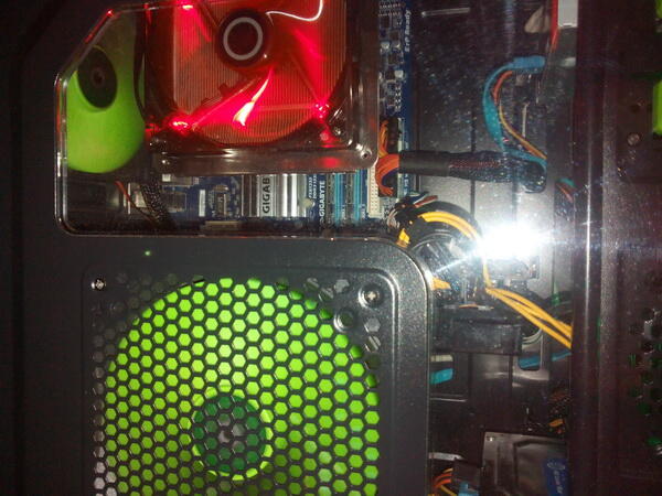 &#91;Mini Review&#93; - Case Dazumba D-Vito 681