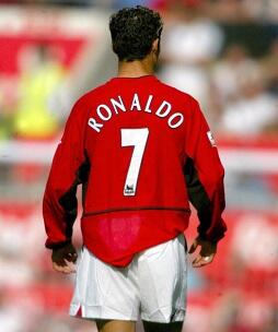 Nomor Keramat 7 Manchester United!! Cantona VS Beckham VS Ronaldo!!
