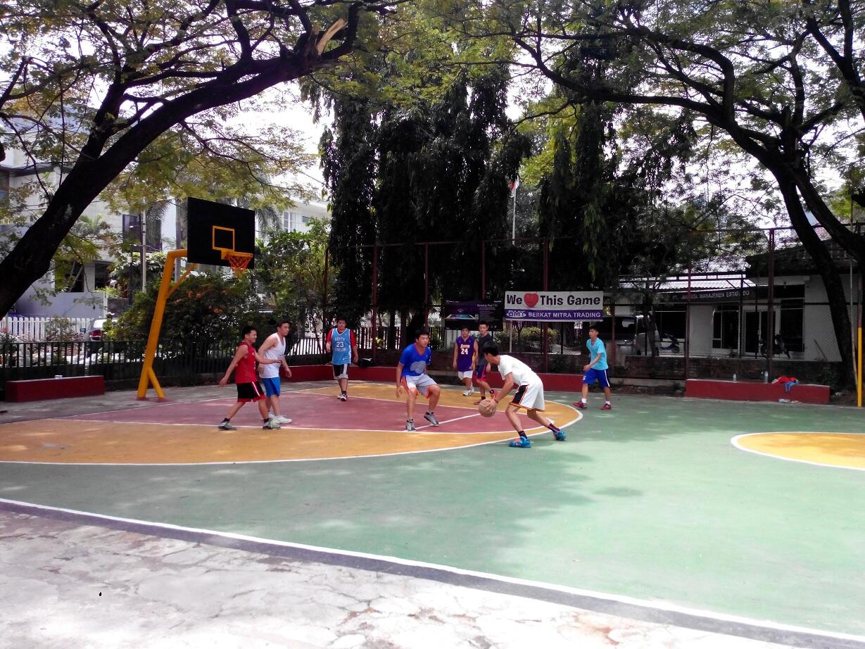 Basket bareng bro sabtu pagi, have fun &amp; cari keringat Pluit Putri Center