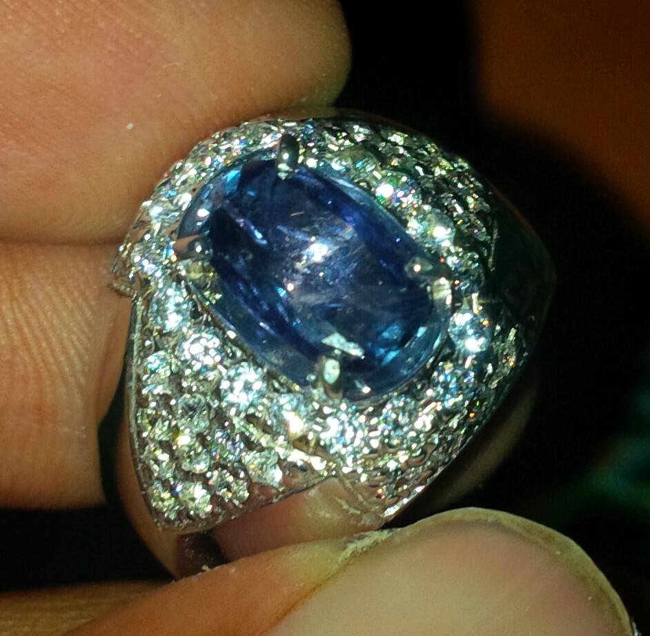 Safir with Ceylon top