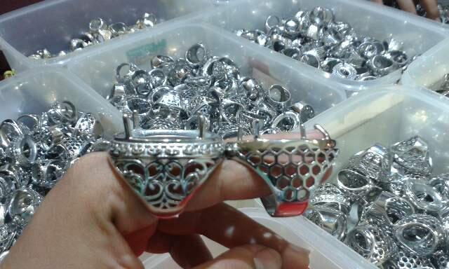 ikat cincin titanium dan alloy
