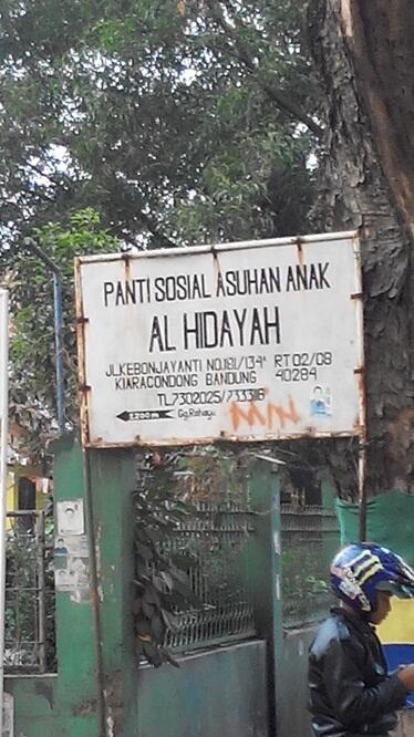 Jaket Untuk Sedekah --Sembilan Pintu--