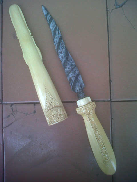 Tombak Buto Meler - Pamor Gubet / Cinde