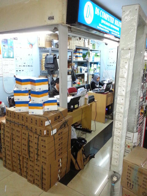 Kabel AMP utp,stp,cat5e dan cat6