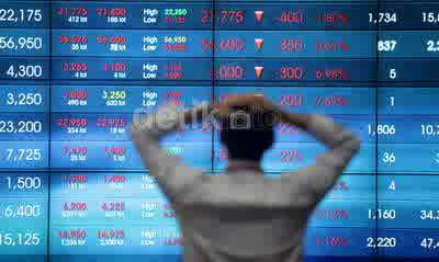 Dana Asing 'Kabur' Rp 1,4 T di Pasar Saham, Investor Takut Panasnya Politik